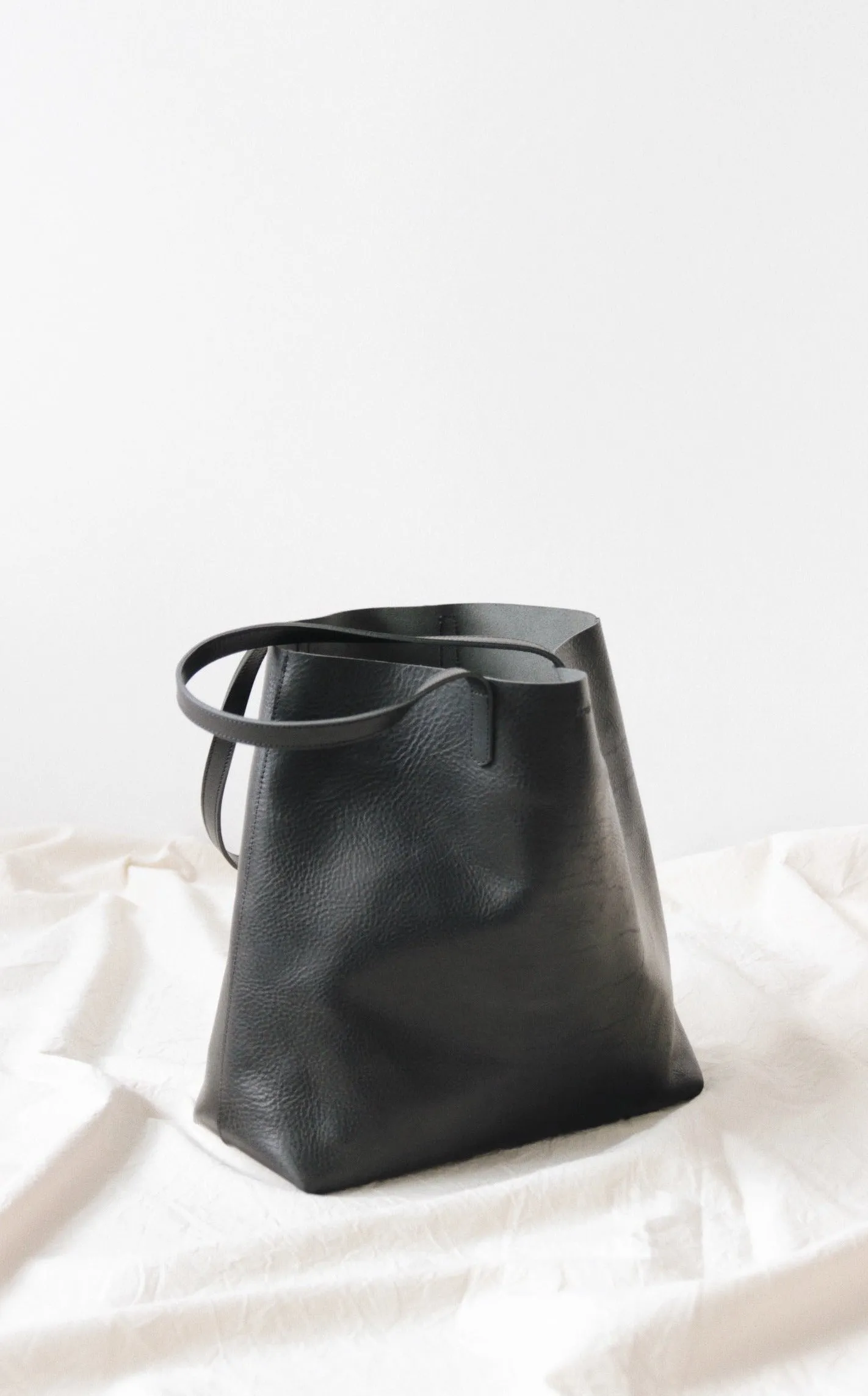 Large tote bag black