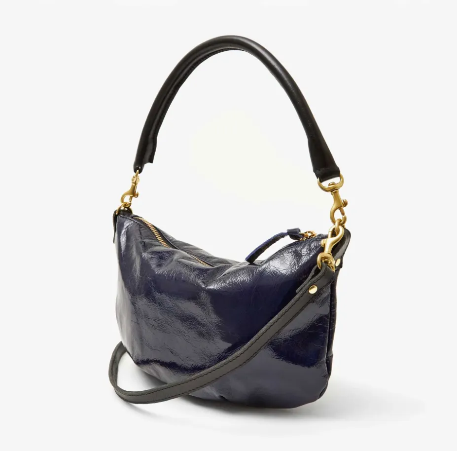 PETIT MOYEN MESSENGER IN TWILIGHT CRINKLE PATENT